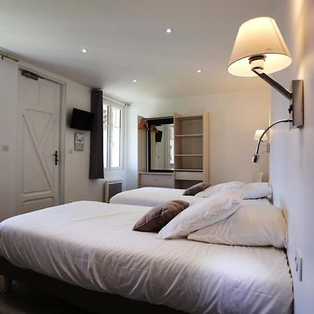 Hotel La Buissonniere Bannay  Bagian luar foto