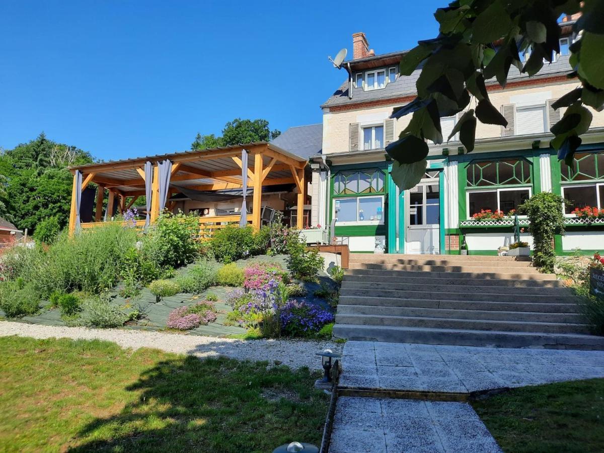 Hotel La Buissonniere Bannay  Bagian luar foto