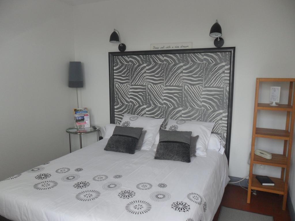 Hotel La Buissonniere Bannay  Ruang foto