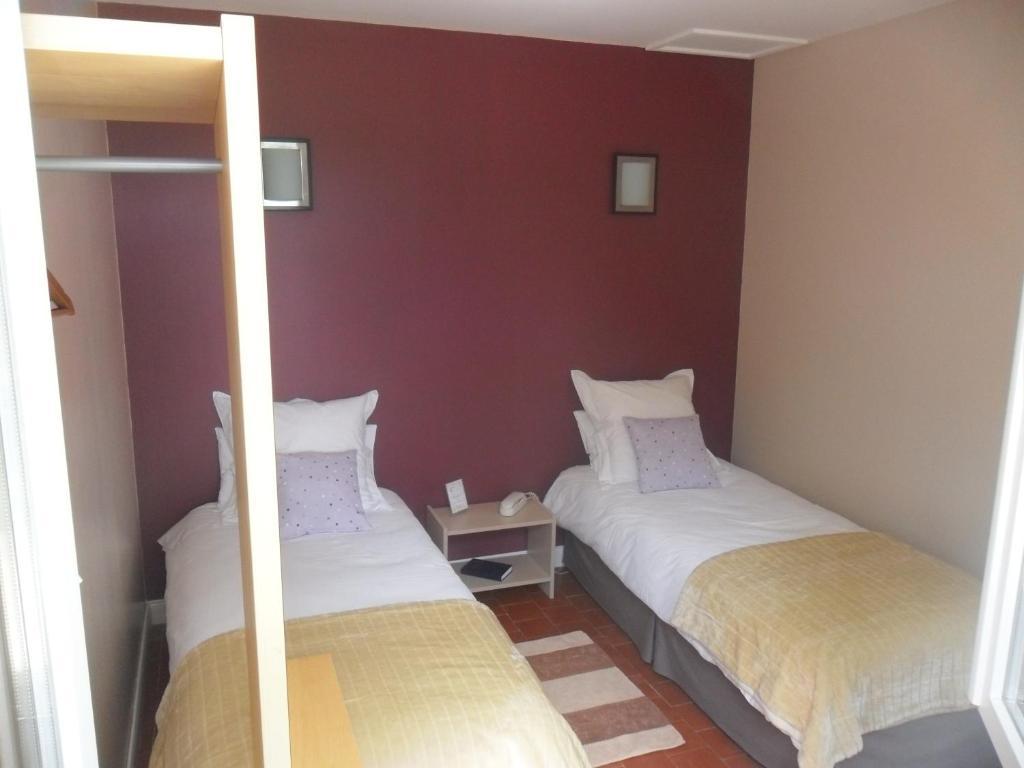 Hotel La Buissonniere Bannay  Ruang foto