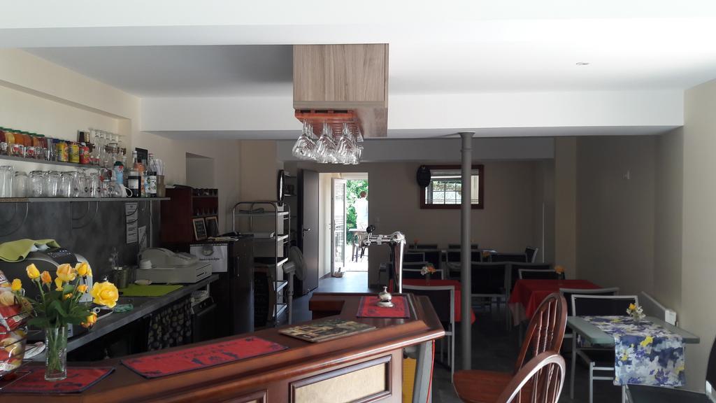 Hotel La Buissonniere Bannay  Bagian luar foto