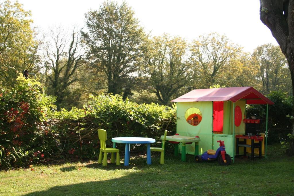 Hotel La Buissonniere Bannay  Bagian luar foto