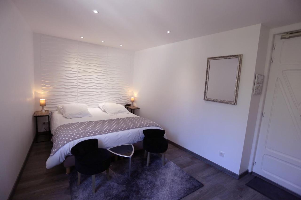 Hotel La Buissonniere Bannay  Bagian luar foto
